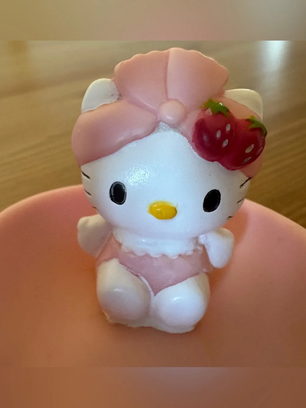 VTG Rare Sanrio Hello Kitty Pink Strawberry Soap Dish Kawaii